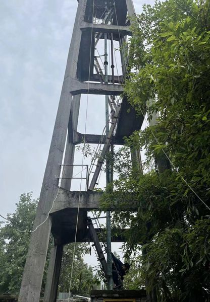 煙囪拆除，水塔拆除